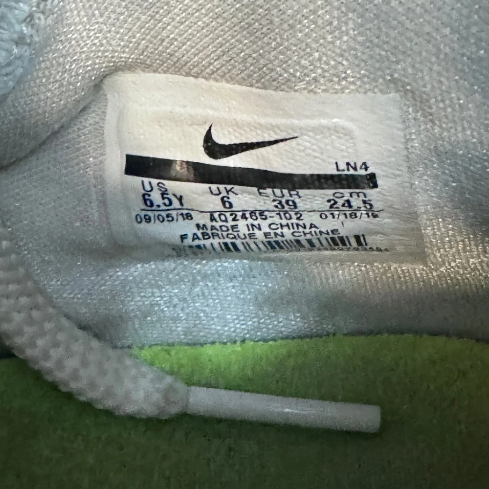 Nike Lebron XVI 16 Buzz Lightyear AQ2465-102 Size 6.5 Y